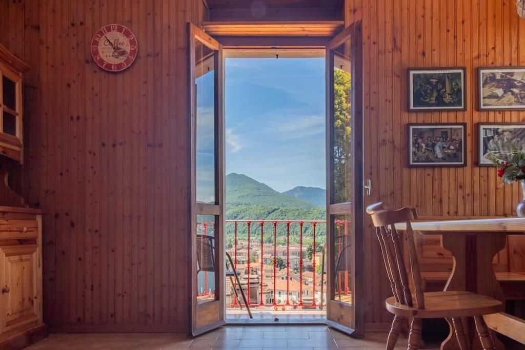 Appartamento Vista Lago 勒威诺 外观 照片
